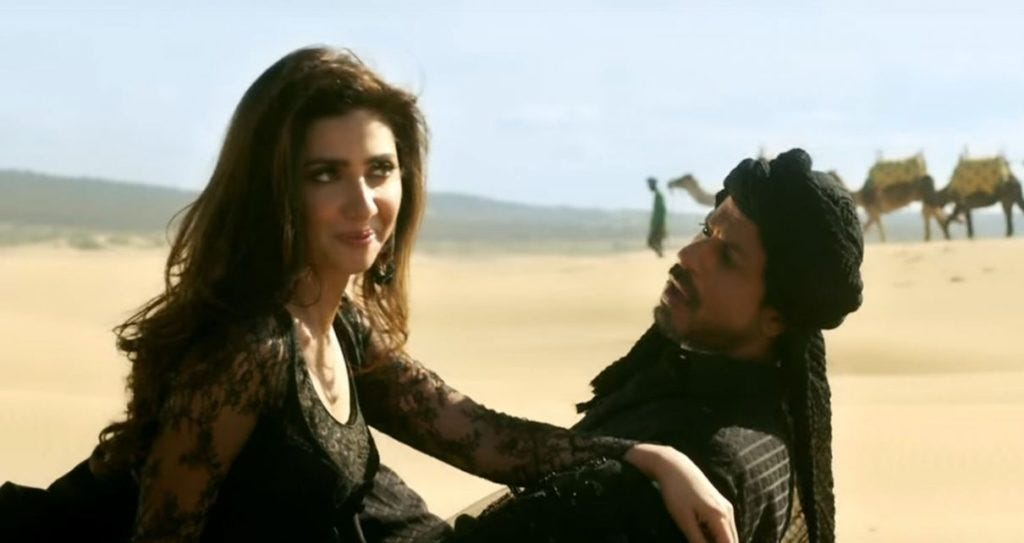 Zaalima Song from Raees Shahrukh Khan and Mahira Khan in the promotional song Zaalima from the movie Raees.
