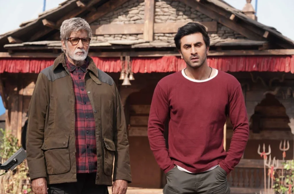 Guru and Shiva looking unhappy in a scene from Brahmastra.